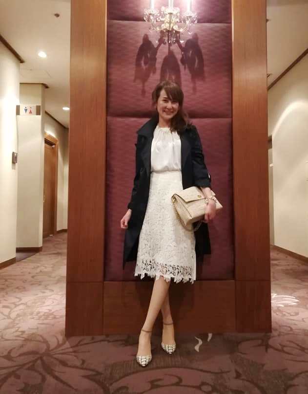 ホテルでの会社創立周年記念パーティに何着て行く 女性にふさわしい服装って セレクトショップlisa