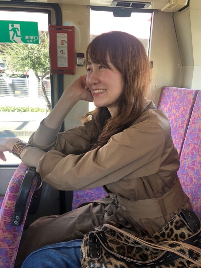 兵庫県相生、万葉の岬へ日帰り温泉と牡蠣料理の旅、バス車内